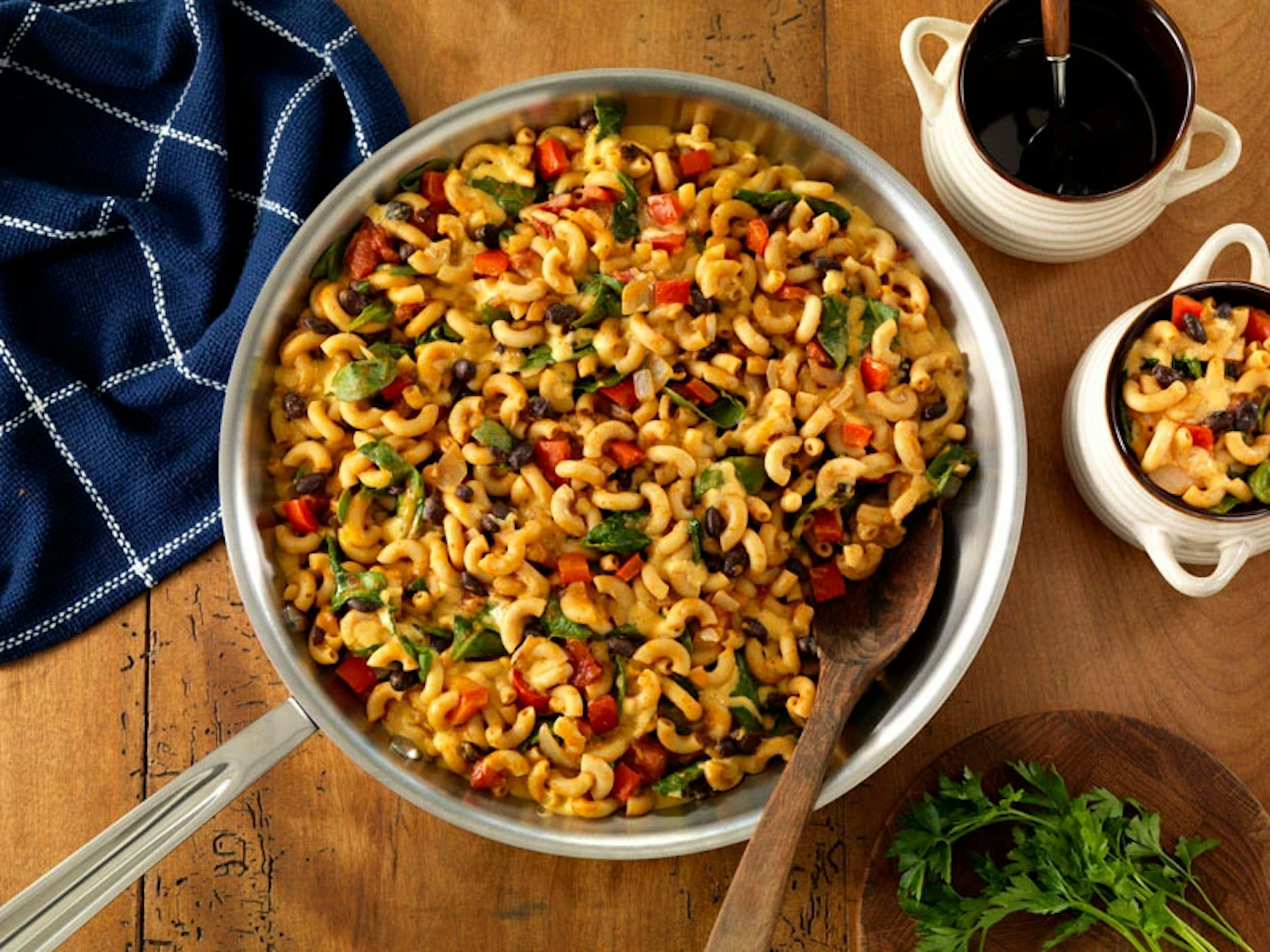 One Pan Vegetarian Chili Mac