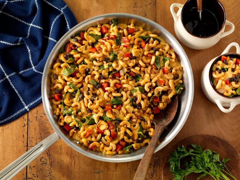 One Pan Vegetarian Chili Mac