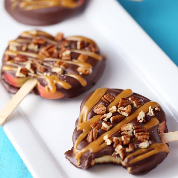 Chocolate Turtle Apple Slices